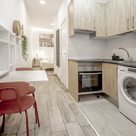 Apartamentos Tetuan Madrid Room photo