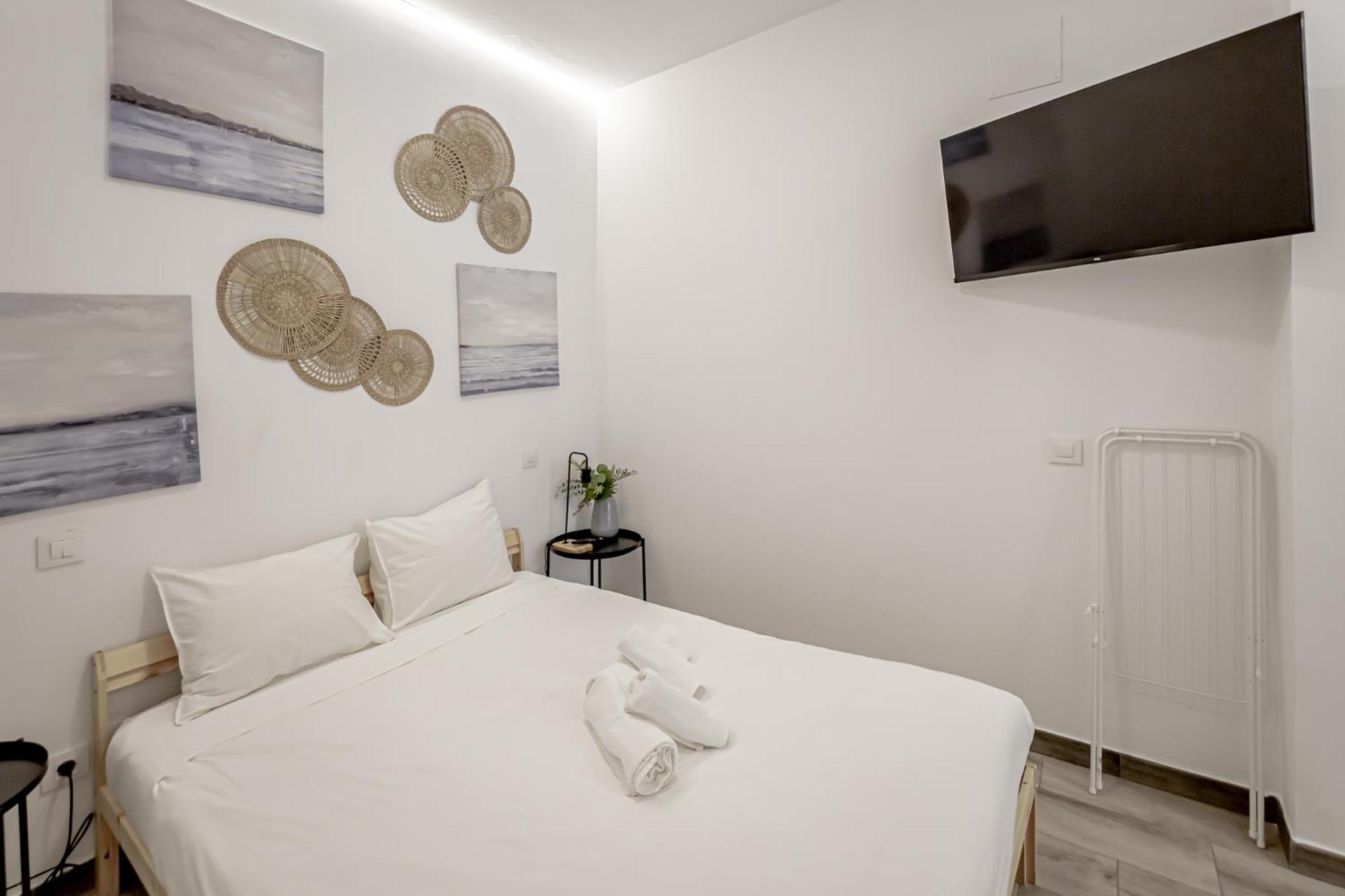 Apartamentos Tetuan Madrid Exterior photo