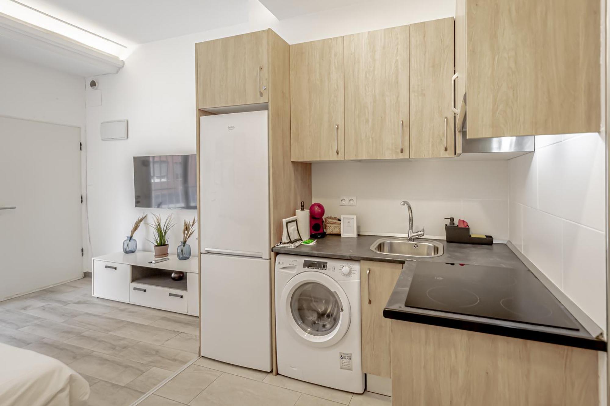 Apartamentos Tetuan Madrid Room photo